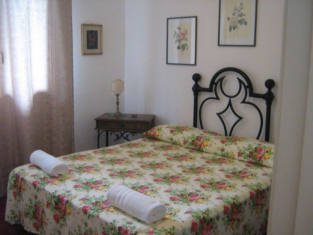 Santa Sofia Aparthotel