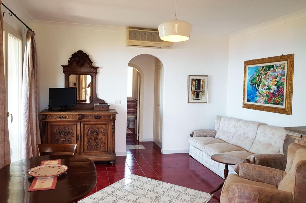 Aparthotel Santa Sofia 2*